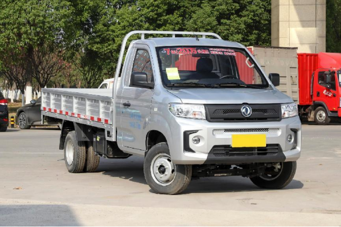 超越长安跨越王X3,一次性可拉1775kg,东风小康D71便宜又能拉