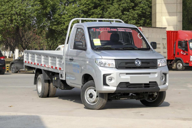 4万多能买的“货车” 现在买还补2000元,东风小康D71长5710mm一次能够拉1775公斤