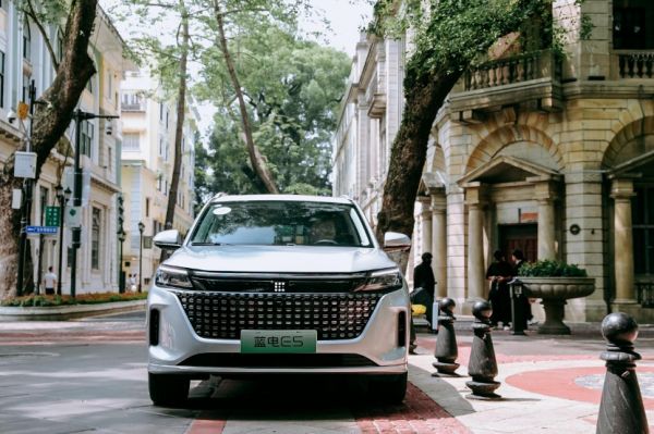 同为十万级插混SUV,蓝电E5对比启辰大V DD-i,谁更受瞩目?
