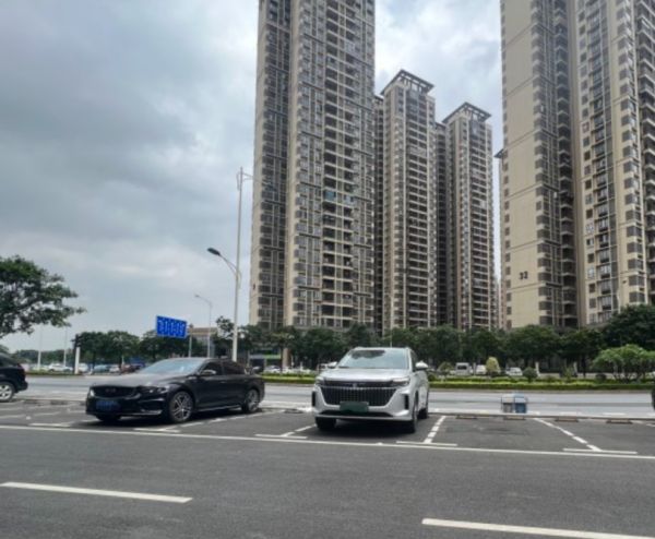 蓝电E5爆火有理由,车主都说:买插混就要买得省更要用得省?