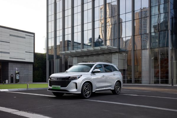 同为热门主流插混SUV,蓝电E5与启辰大V DDi:谁更值得购买?