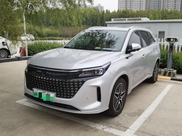 购车新选择:中型大七座插混SUV蓝电E5,多位车主现身说法